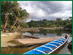 korjaal in rivier